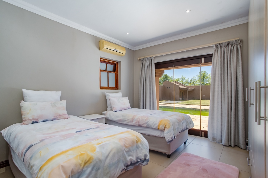 6 Bedroom Property for Sale in Wellington West Western Cape